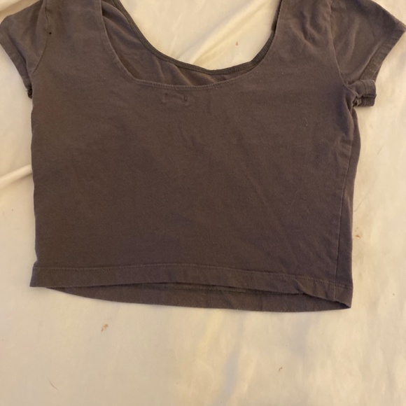 Crop top from garage - Picture 3 of 4